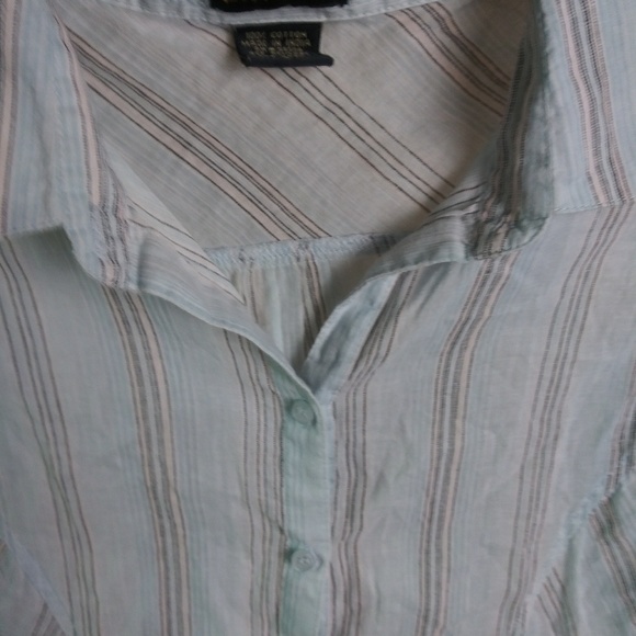 Linen Top - Picture 6 of 7